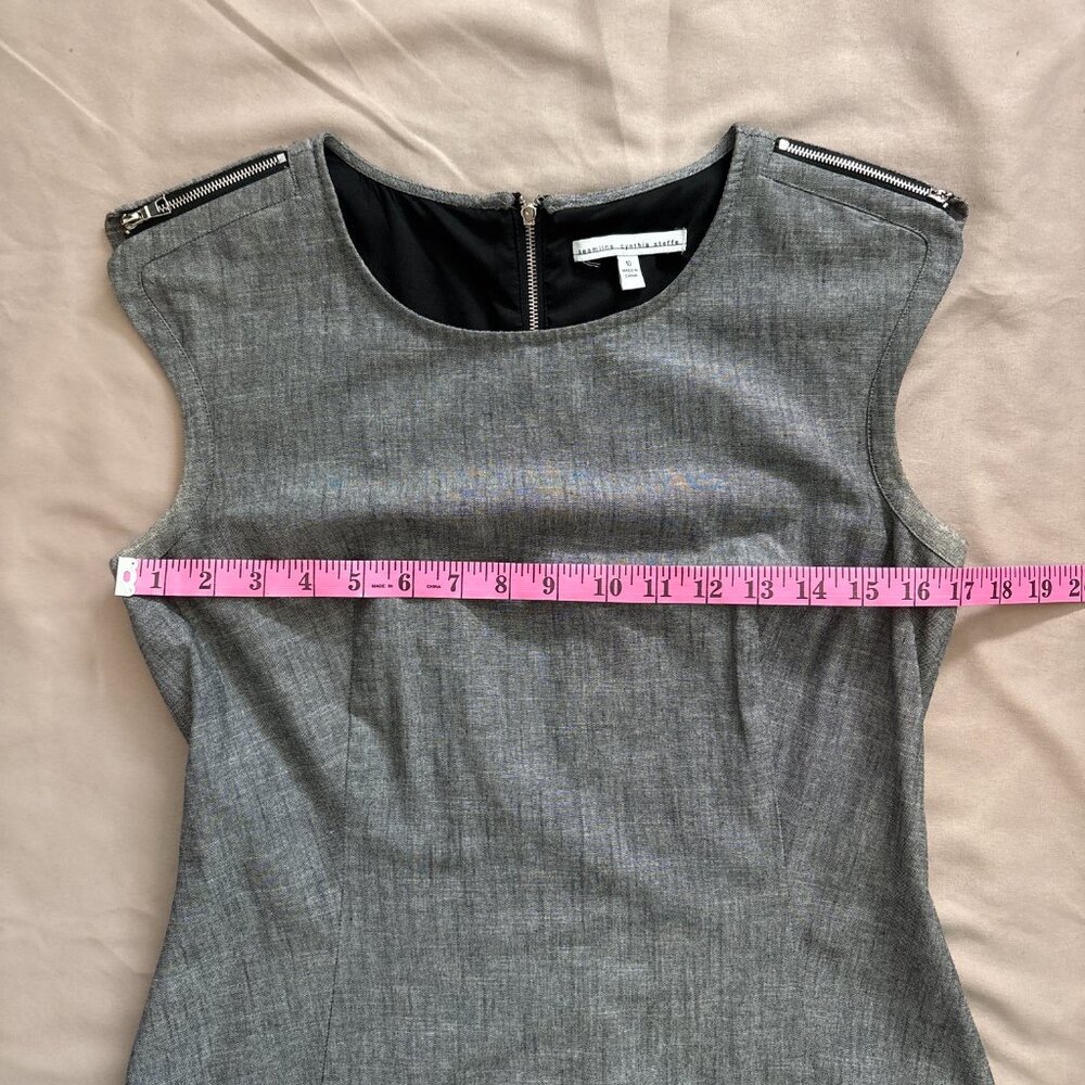 🔥 Cynthia Steffe Chambray Ruffle Dress Sz 10 Shoulder Zip Tiered - Picture 5 of 5